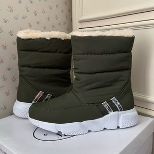 Steve Madden Snowday Puffer Boots